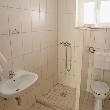 Holiday Home In Lumbarda With Garden, Cleaning Included * Λομπάρδα