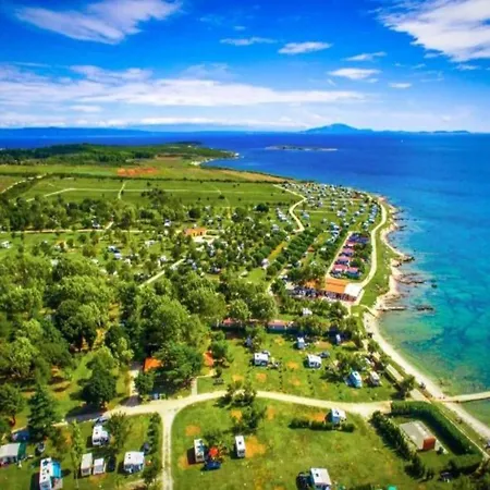 Holiday Home In Lumbarda With Garden, Cleaning Included *