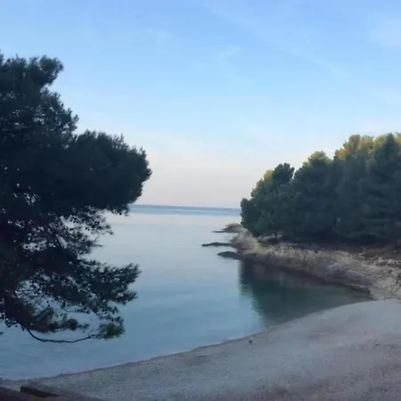 Holiday Home In Lumbarda With Garden, Cleaning Included Σπίτι διακοπών