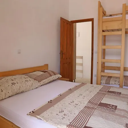 Holiday Home In Lumbarda With Garden, Cleaning Included * Lumbarda