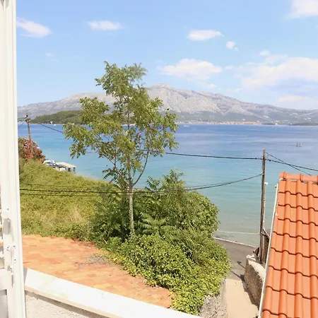 Adorable Stone House With Terrace,20m Distant From !, Cleaning Included Lumbarda