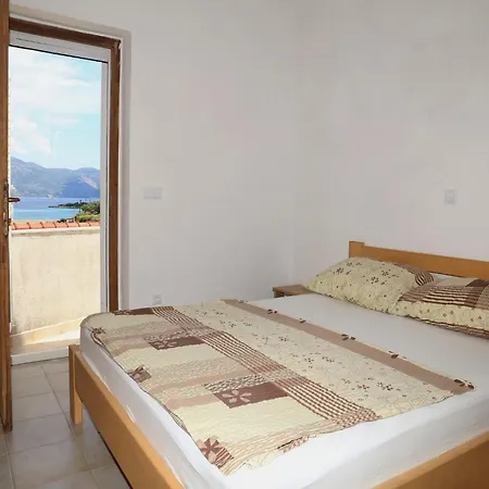Holiday Home In Lumbarda With Garden, Cleaning Included